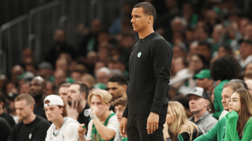 Celtics vs. Heat: Boston-coach Joe Mazzola heeft toegegeven hem uit de kleedkamer te hebben ontslagen nadat hij Game 3 van Miami had verloren