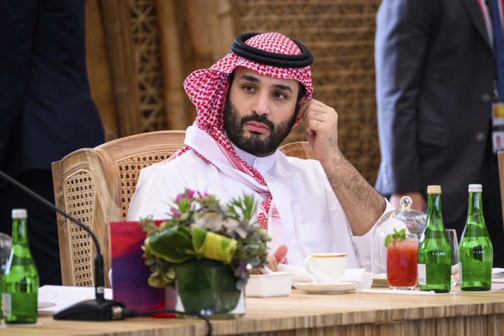 Biden stuurt zijn belangrijkste assistent om de Saoedische kroonprins te ontmoeten