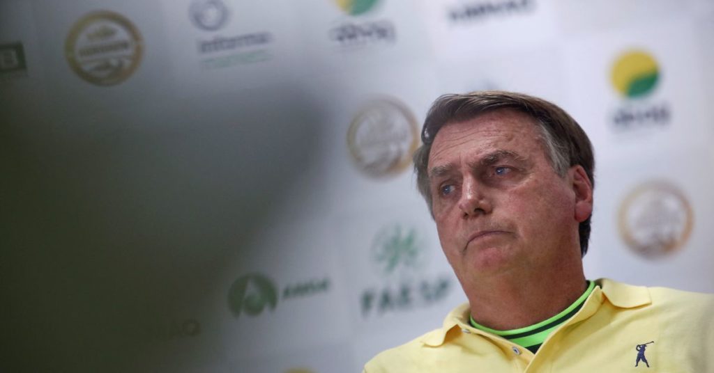 Inval in het huis van Bolsonaro in onderzoek naar de vaccingegevens van Brazilië - bronnen