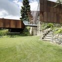 Gedeconstrueerd huis / INNOCAD Architecture - Exterieurfotografie, trappen, tuin
