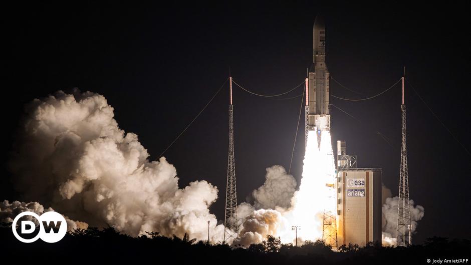 De Europese Ariane 5-raket voor de laatste keer gelanceerd - DW - 07/06/2023