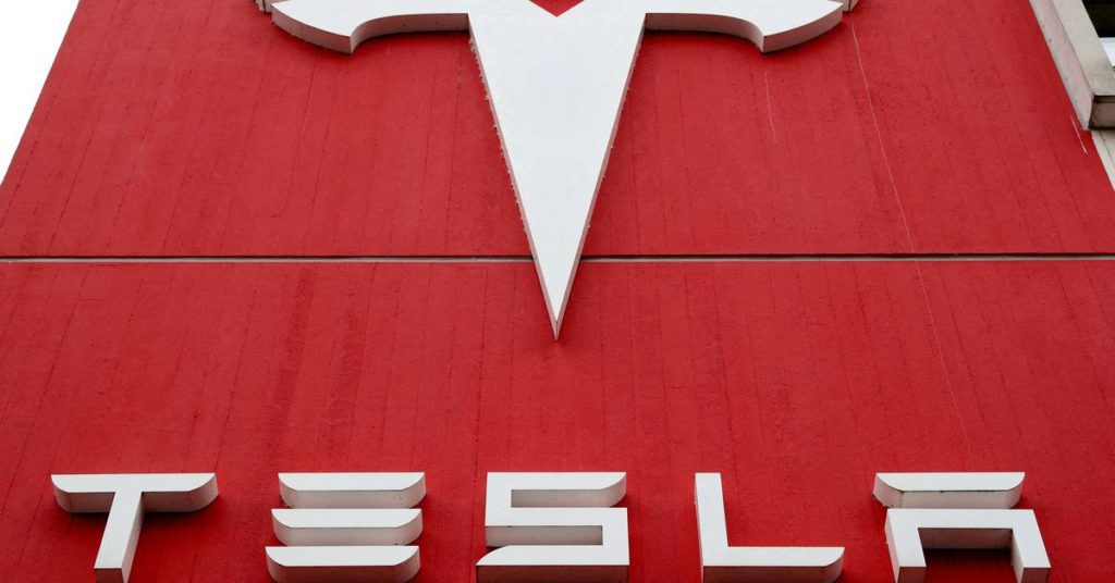Tesla verlaagt de prijzen in China voor sommige versies van de Model Y.