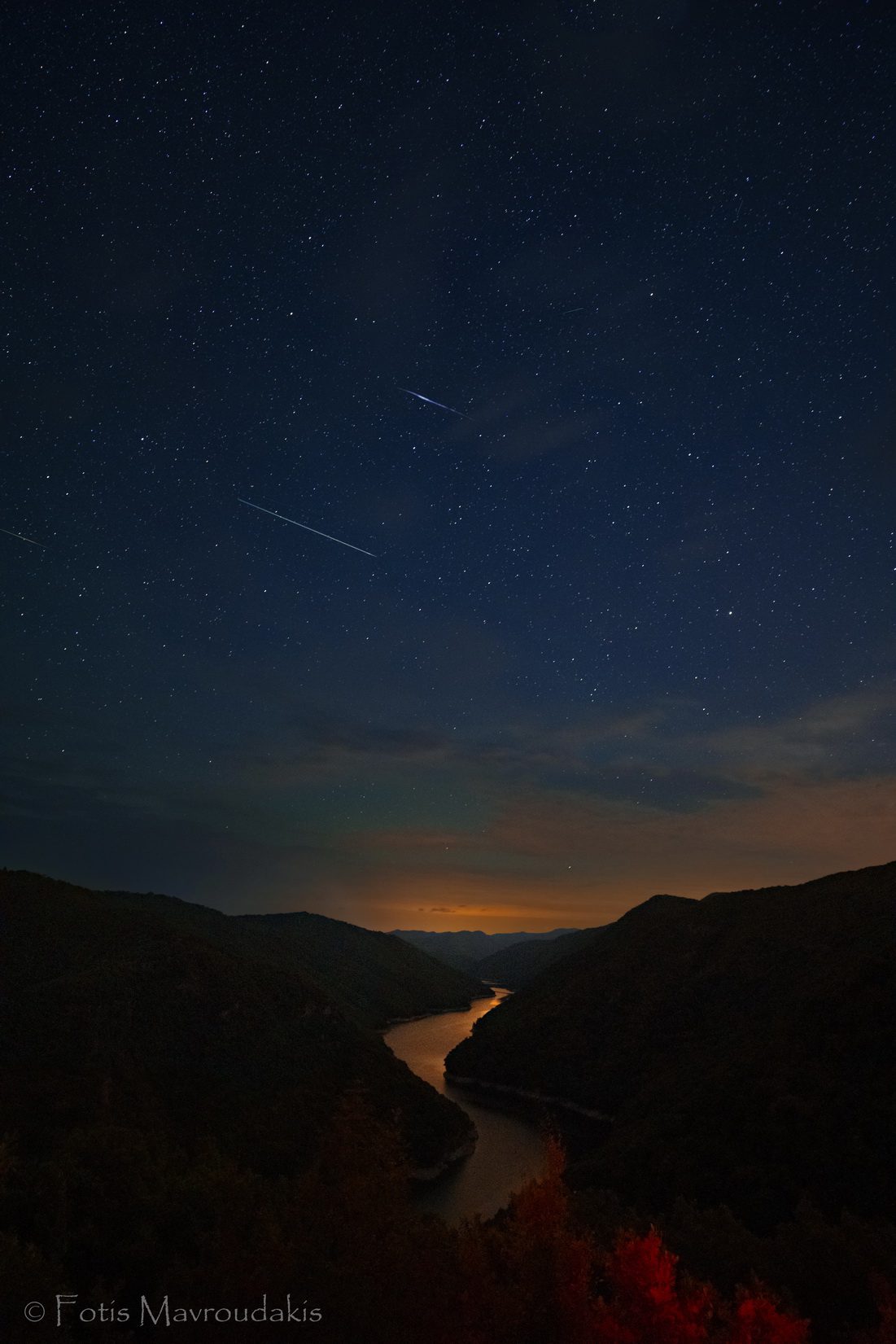 Perseïdemeteoriet in de Dramatische Bergen, Griekenland.