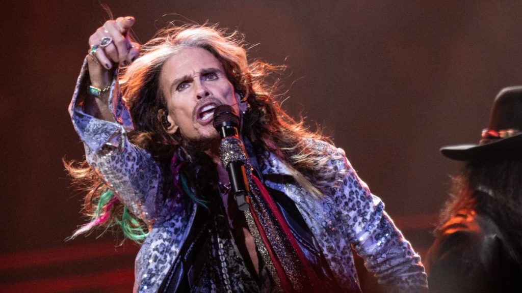 Aerosmith stelt de show in Chicago uit nadat Steven Tyler een stembandblessure heeft opgelopen - NBC Chicago