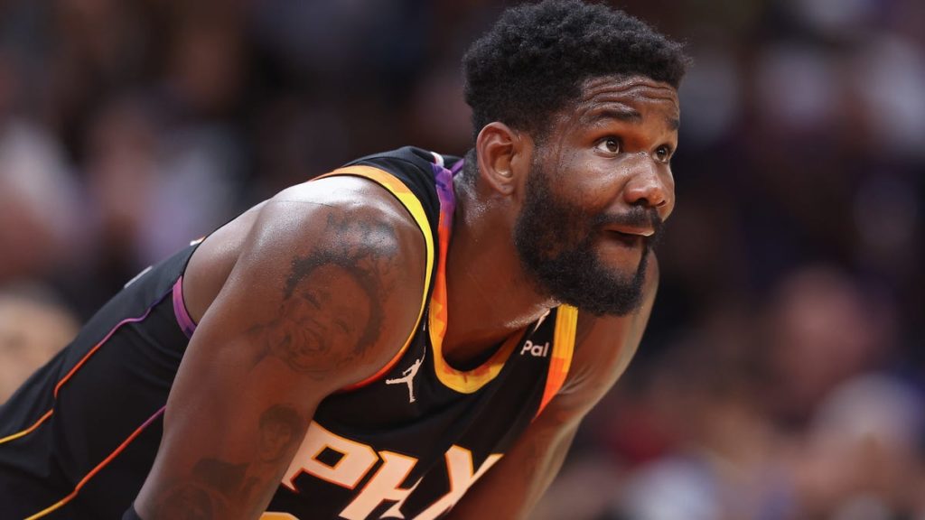 De Phoenix Suns ruilden Deandre Ayton naar de Blazers in een ruil van drie teams