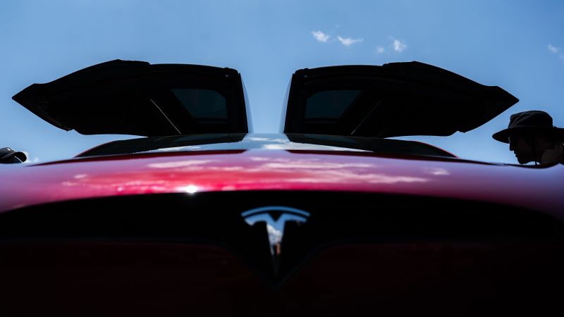 Tesla-aandelen stijgen nadat Morgan Stanley voorspelt dat supercomputer Dojo een auto zou kunnen besturen