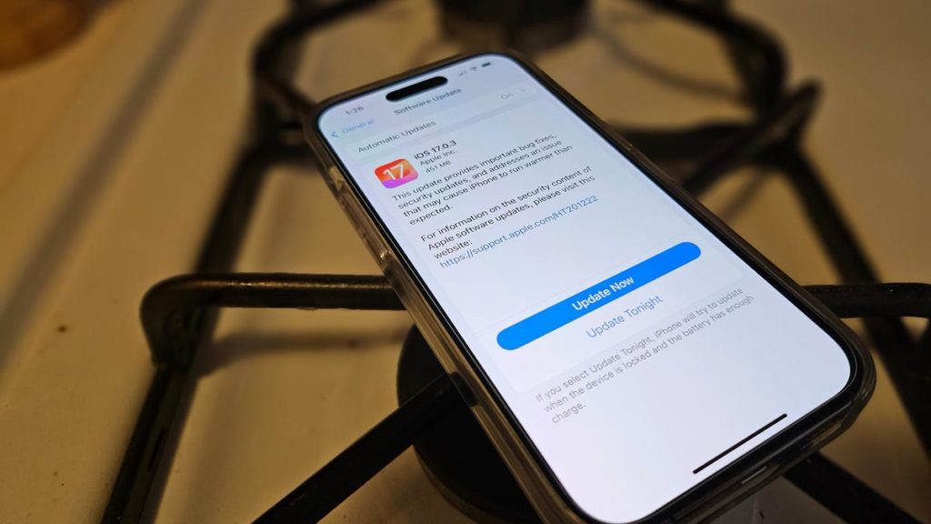 Apple brengt update uit om oververhitting van iPhone 15 Pro te verhelpen