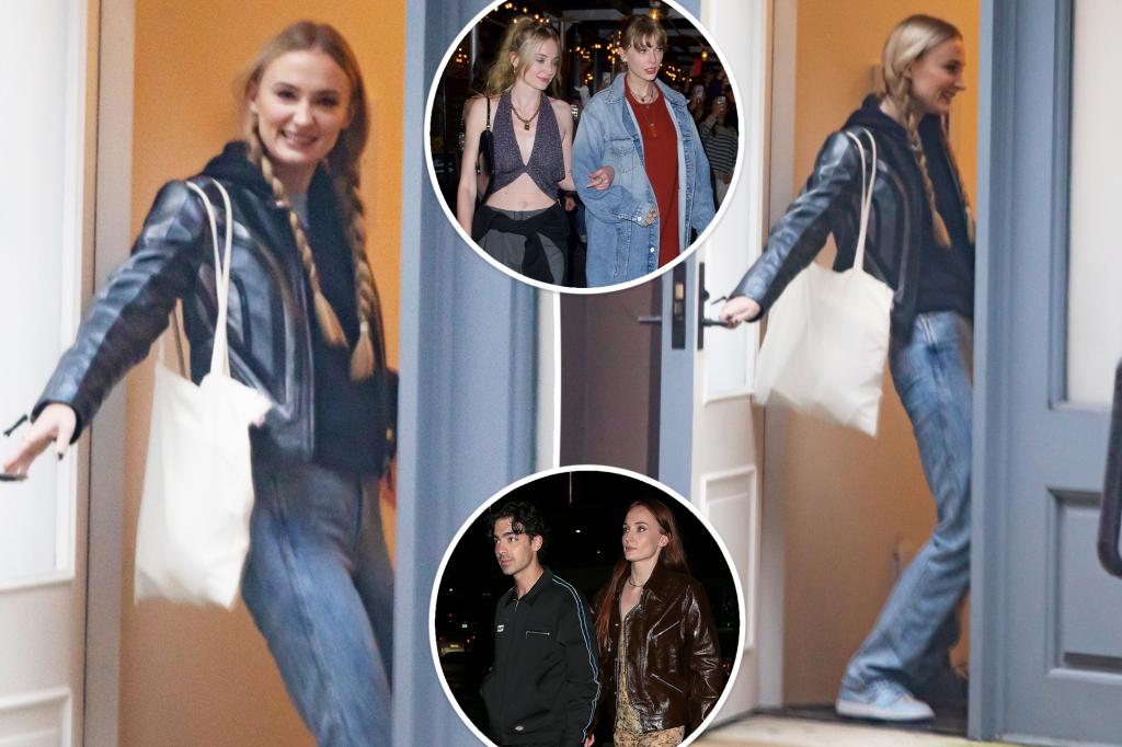 Sophie Turner glimlacht terwijl ze het appartement van Taylor Swift in New York City verlaat