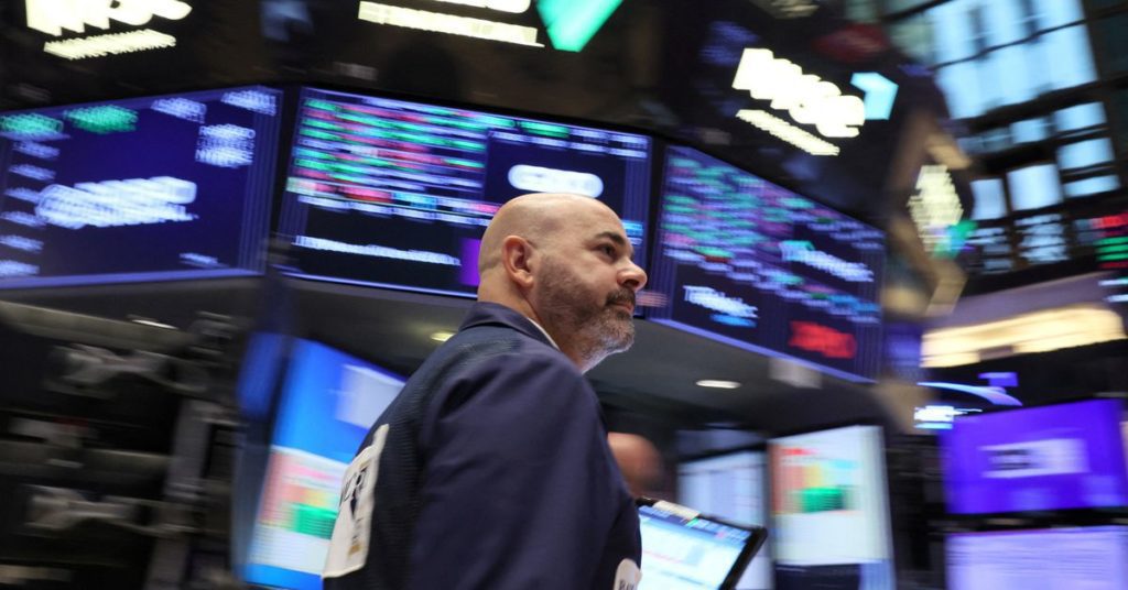 Wall Street is volgende week nerveus. Amerikaanse aandelenbeleggers kijken naar een schuimige markt voor staatsobligaties nu de Fed dichterbij komt