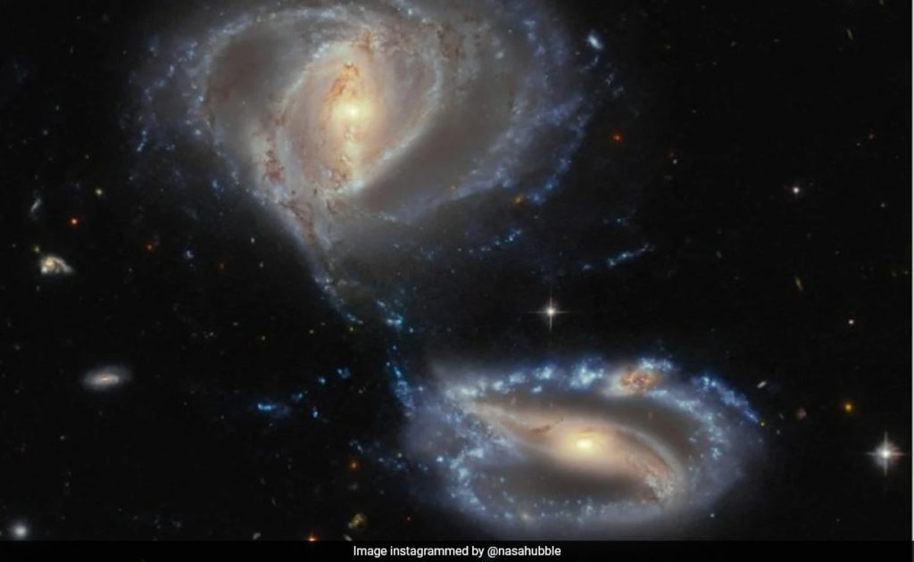 NASA deelt een verbluffend beeld van het Galaxy Trio op 500 miljoen lichtjaar van de aarde