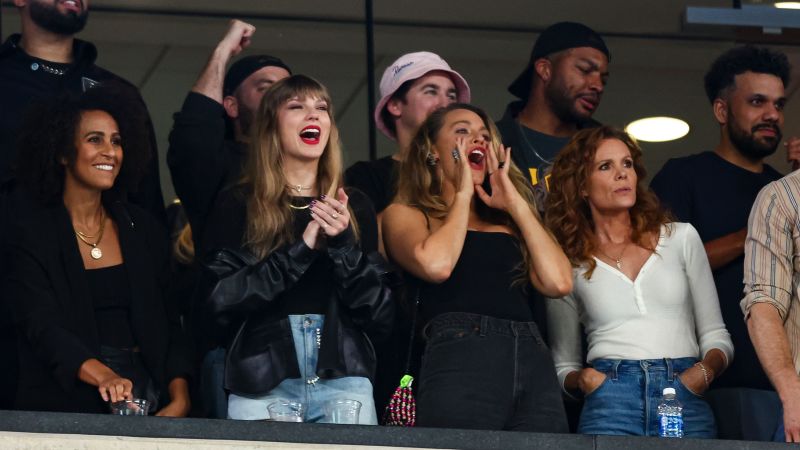 Popcultuurkrachtpatser Taylor Swift stuwt 'Sunday Night Football' naar kijkcijfers