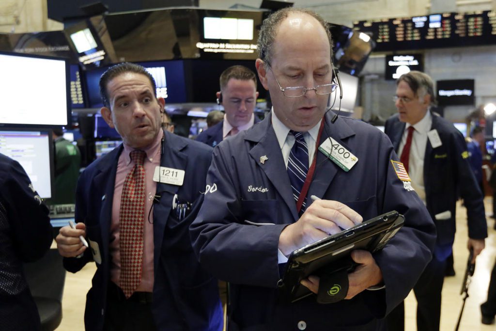 Amerikaanse aandelen houden hun winsten vast terwijl de hoop op een renteverlaging blijft bestaan
