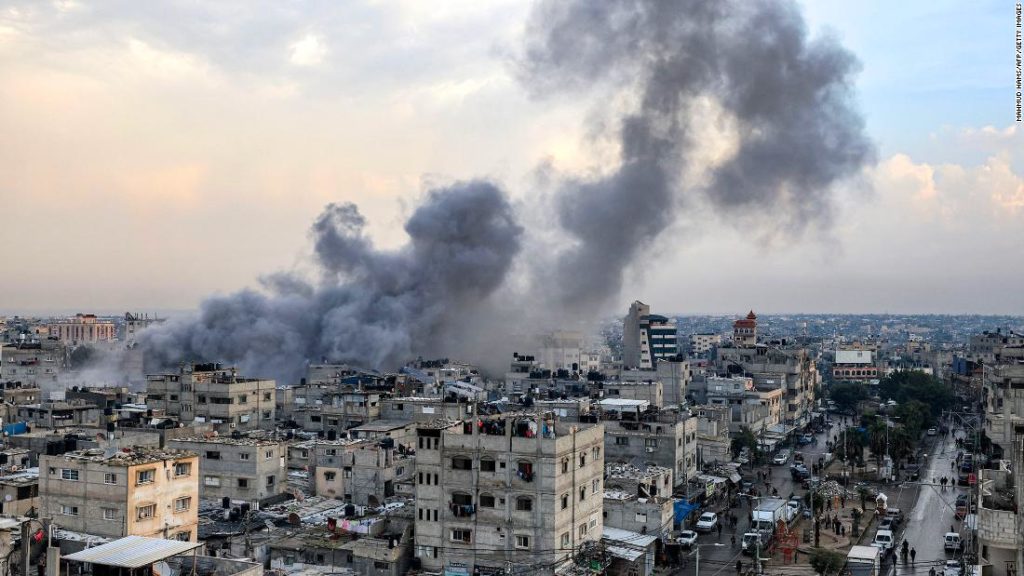 De oorlog tussen Israël en Hamas intensiveert en de humanitaire crisis in Gaza verergert