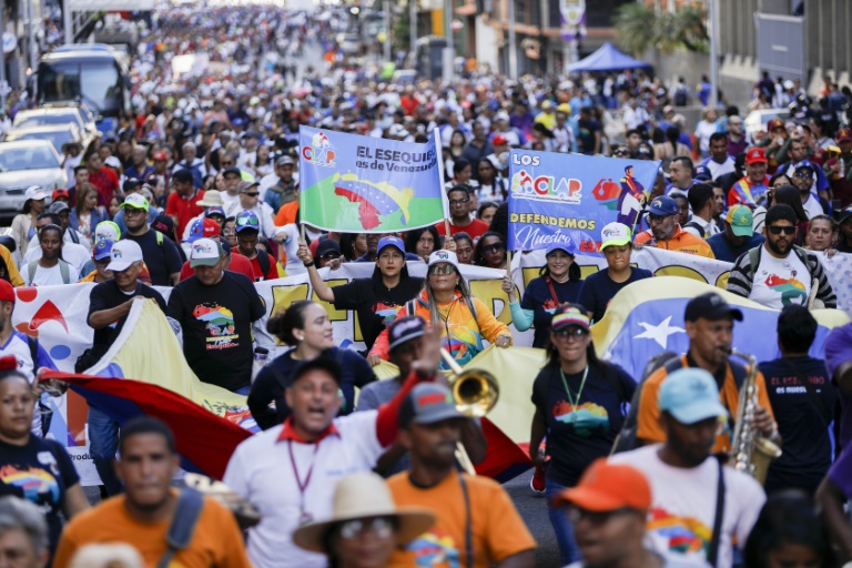 Venezuelans marching in support of the Essequibo referendum in Caracas on December 1 (Pedro Rances Mattey)