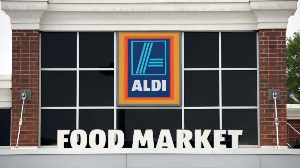 Welke supermarkten zijn open op eerste kerstdag 2023?