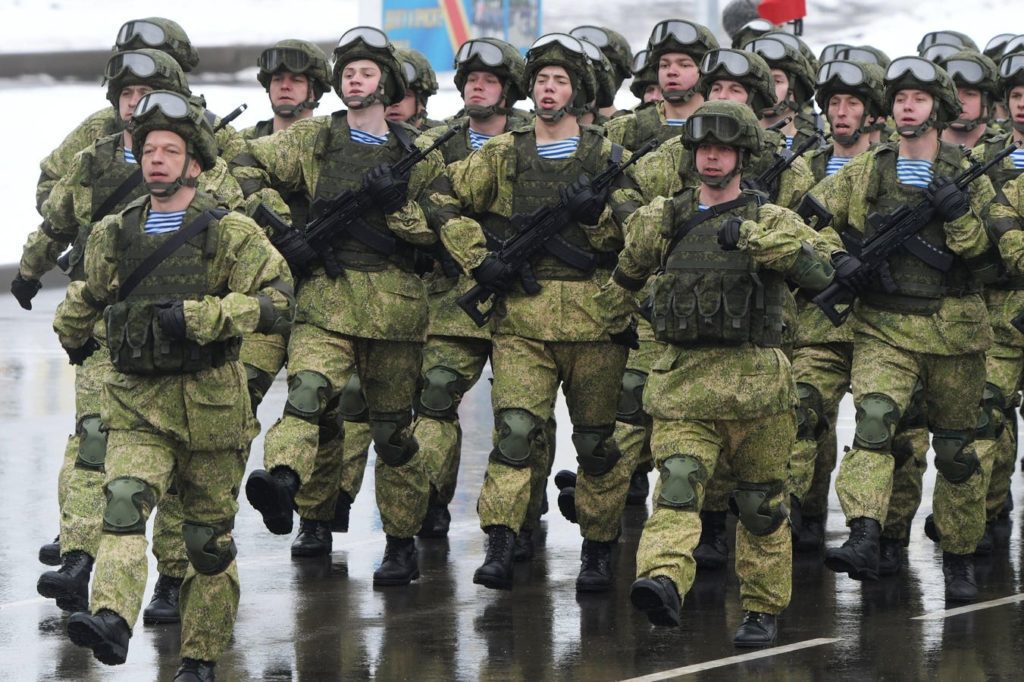 "Zware verliezen" wanneer de Russische Luchtlandingsdivisie het Dnipro-bruggenhoofd aanvalt