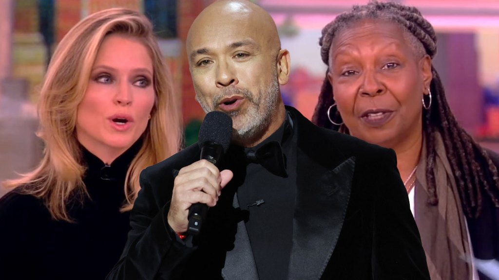 Whoopi Goldberg en Sara Haines van The View verdedigen Jo Koy te midden van reacties op Golden Globes-hosting - Deadline