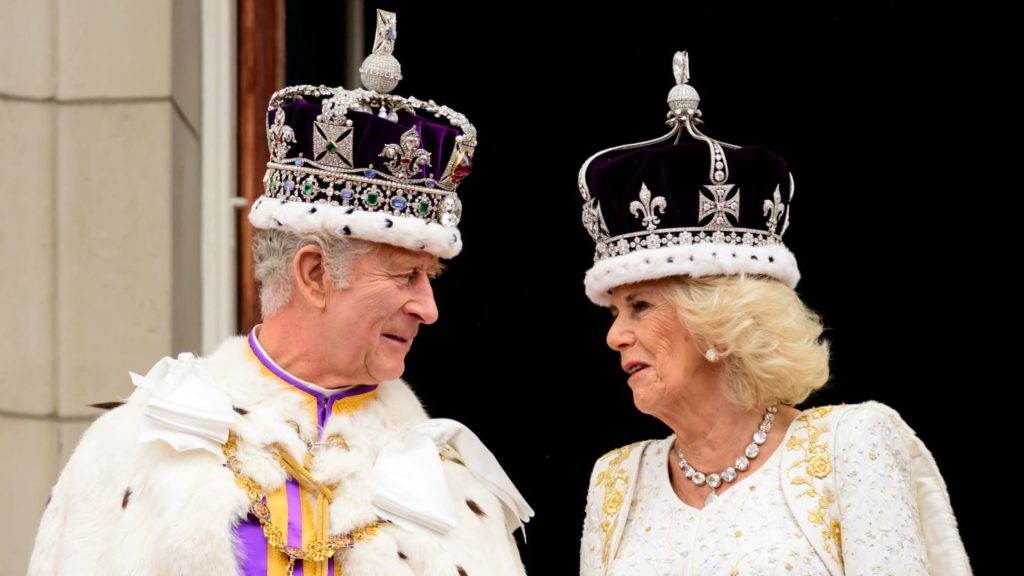 Koning Charles was op zoek naar paddenstoelen na de dood van zijn moeder, koningin Elizabeth II