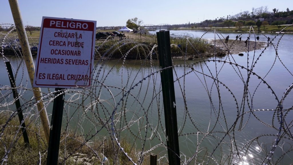 De Verenigde Staten zien een afname van het aantal illegale grensoverschrijdingen nadat Mexico de handhaving heeft verhoogd