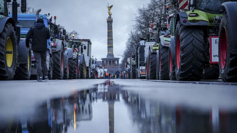 Protesten in Duitsland brengen het land tot stilstand nu extreemrechts naar voren komt als een kans om zich open te stellen