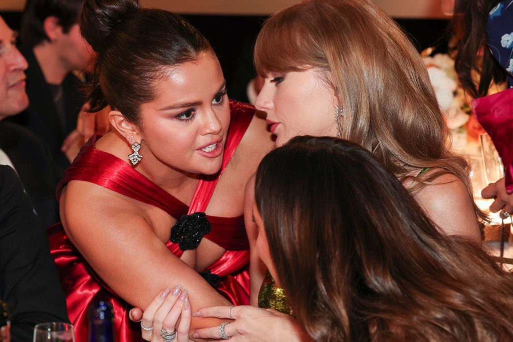 Selena Gomez onthult wat ze tegen Taylor Swift zei tijdens de Golden Globes