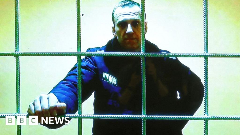 Alexei Navalny: Poetin-criticus staat op het punt vrijgelaten te worden in het kader van een gevangenenruil toen hij stierf, zegt bondgenoot