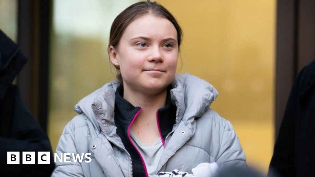 Greta Thunberg is vrijgesproken nadat ze uit protest illegaal was gearresteerd