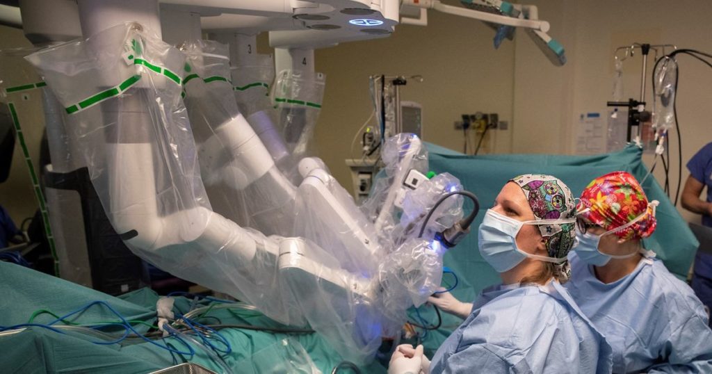 Kankerpatiënt overleden aan gescheurde darm veroorzaakt door chirurgische robot: rechtszaak