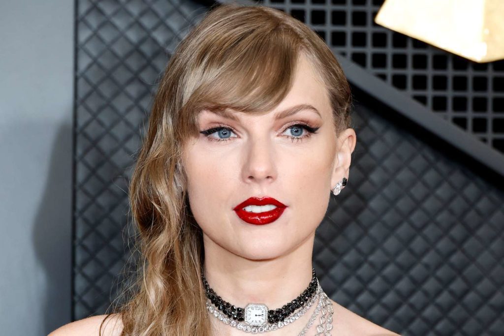 Zie hoe een slimme maker de Grammy's-look van Taylor Swift uit 2024 nabootste