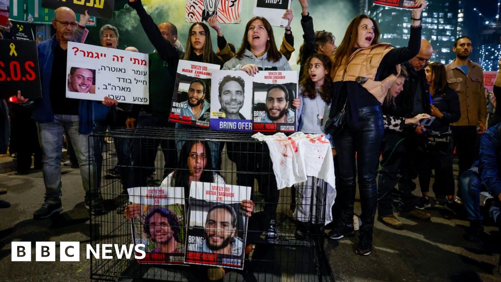 Familieleden van Israëlische gijzelaars gearresteerd tijdens protesten toen de Gaza-besprekingen mislukten
