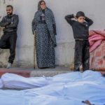 POLITICO: Topdiplomaat van de EU roept op tot onderzoek naar burgerdoden door Israëlisch vuur op een hulppost in Gaza