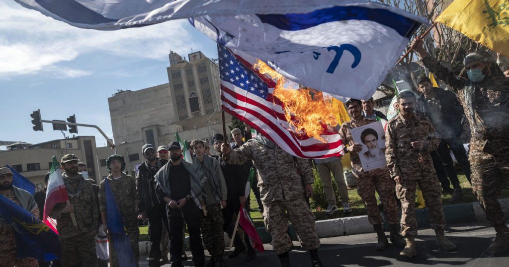 De Verenigde Staten hebben Israël een reiswaarschuwing afgegeven in de overtuiging dat een Iraanse aanval op handen is en de angst dat de Gaza-oorlog zich zou kunnen verspreiden.