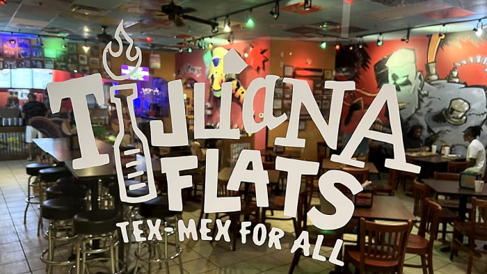 Het in Centraal-Florida gevestigde Tijuana Flats kondigt een nieuwe eigenaar aan en sluit enkele restaurants