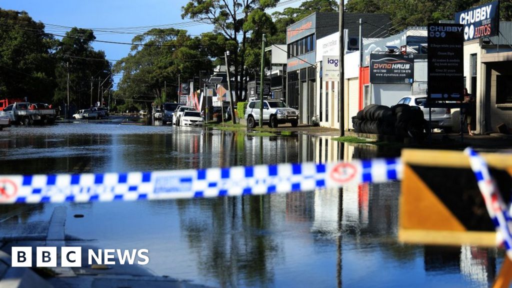 Overstromingen in Sydney: waarschuwingen voor meer overstromingen met grote lekkages van dammen