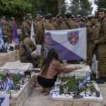 Diepe droefheid en woede hangen op Memorial Day boven Israël