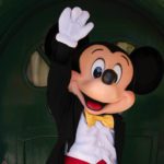 Disneyland-personagewerkers in California Park stemmen voor een vakbond