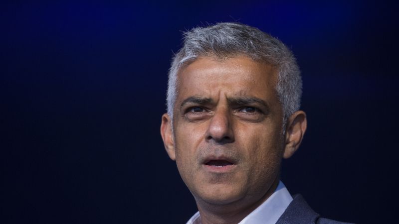 Sadiq Khan heeft een derde termijn als burgemeester van Londen gewonnen, waarmee Labour's sterke prestatie bij de Engelse lokale verkiezingen werd afgerond