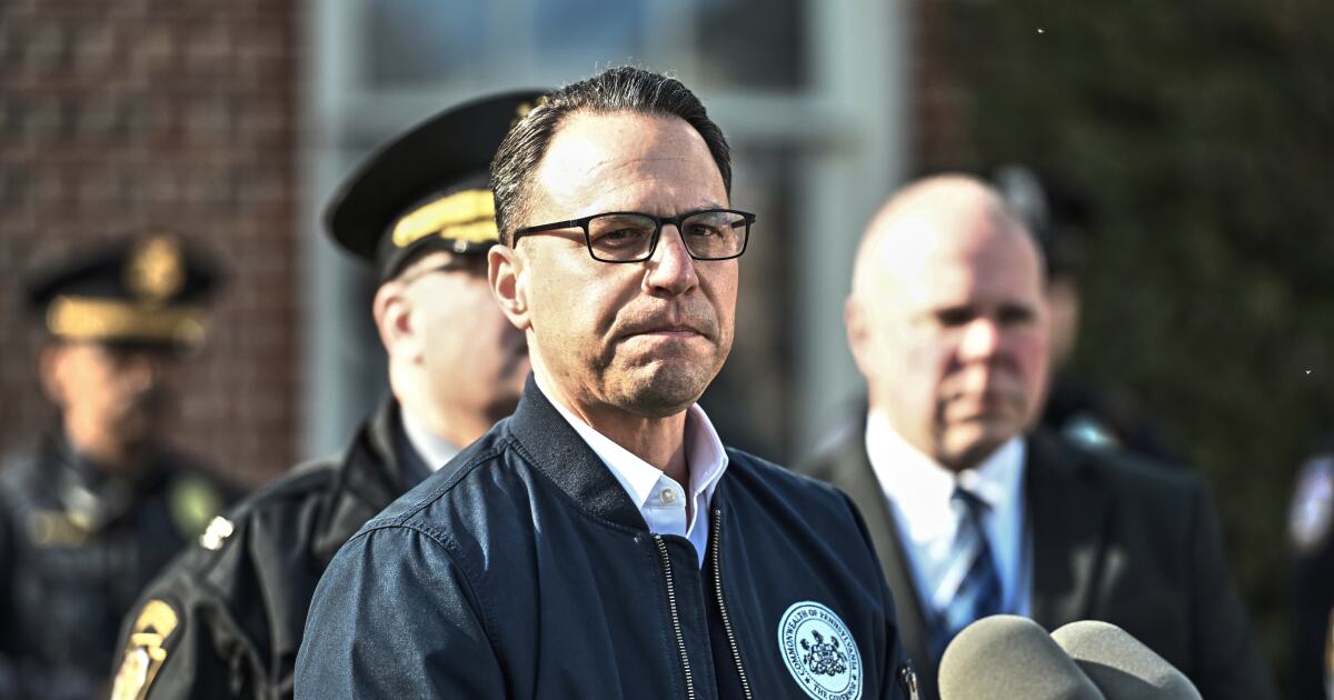 Rechter ontkent borgtocht voor de mens die ervan wordt beschuldigd in brand te steken in de woning van Pennsylvania Gov. Josh Shapiro