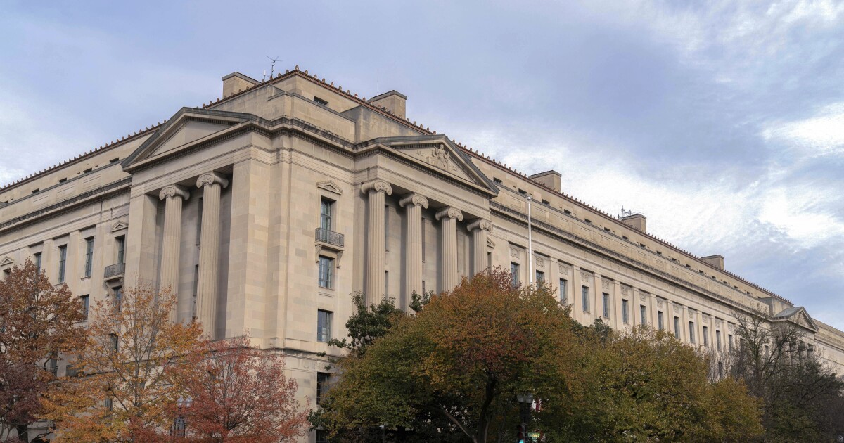 DOJ verzoeken om kiezersgegevens van Pa., Andere swing -staten uiten hun bezorgdheid onder experts op het gebied van verkiezingenwetgeving