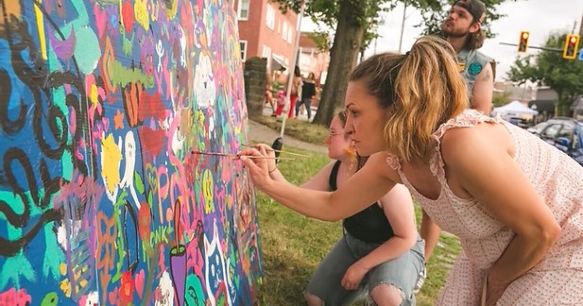 Wat te doen dit weekend: Lawrenceville Art Crawl, All Things Pittsburgh Play Festival