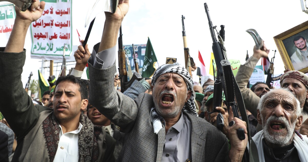 Houthi -rebellen zeggen dat Israëlische luchtaanval hun premier in de hoofdstad van Jemen heeft vermoord