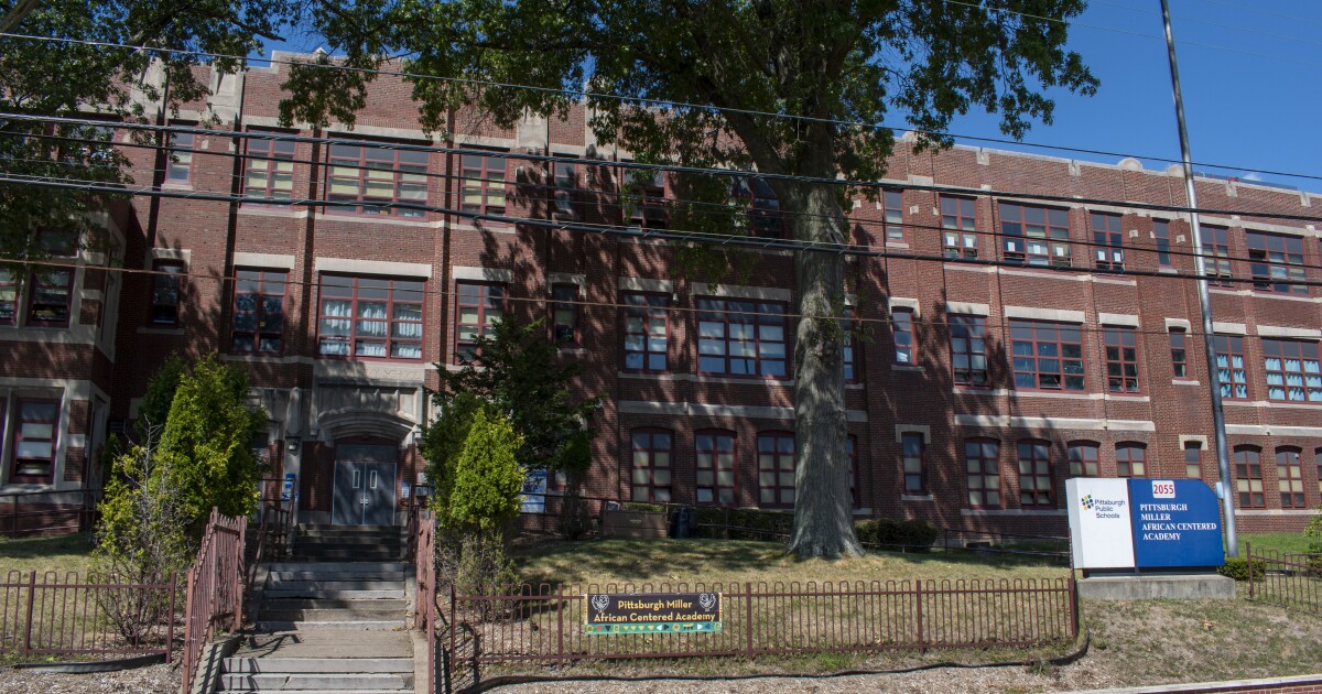 De wiskundescores van het derde leerjaar zijn gestegen. PPS zegt dat het verbeteren van de opkomst de volgende grote stap is.