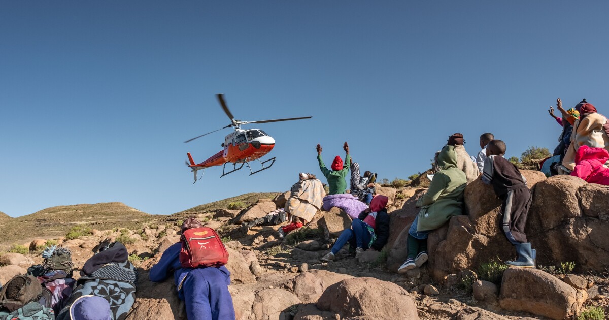 Foto's: De vliegende artsen van Lesotho laten hun vleugels niet knippen