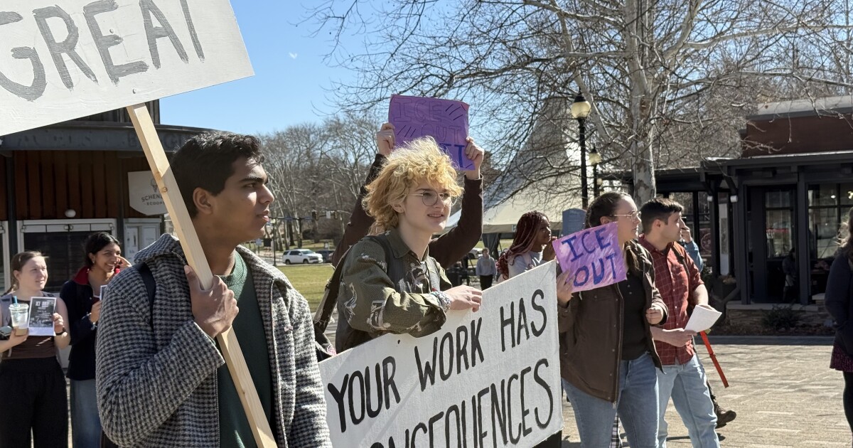 Pitt wordt geconfronteerd met terugslag en protest over een niet-gelieerd, ICE-gerelateerd rekruteringsevenement
