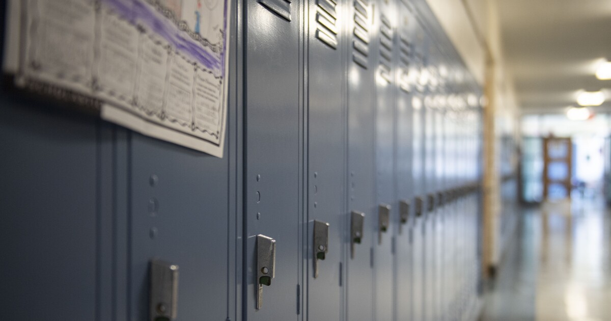 De vraag naar stipendia voor leraren in opleiding is groter dan het aanbod, nu Shapiro een boostprogramma voorstelt