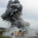 Het Amerikaanse leger bombardeert het belangrijkste olie-exportknooppunt van Iran, terwijl de tol van de oorlog in het Midden-Oosten toeneemt