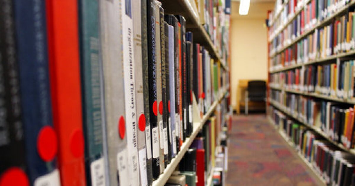 Het schoolbestuur van Pine-Richland onderneemt stappen om het controversiële bibliotheekbeleid ongedaan te maken