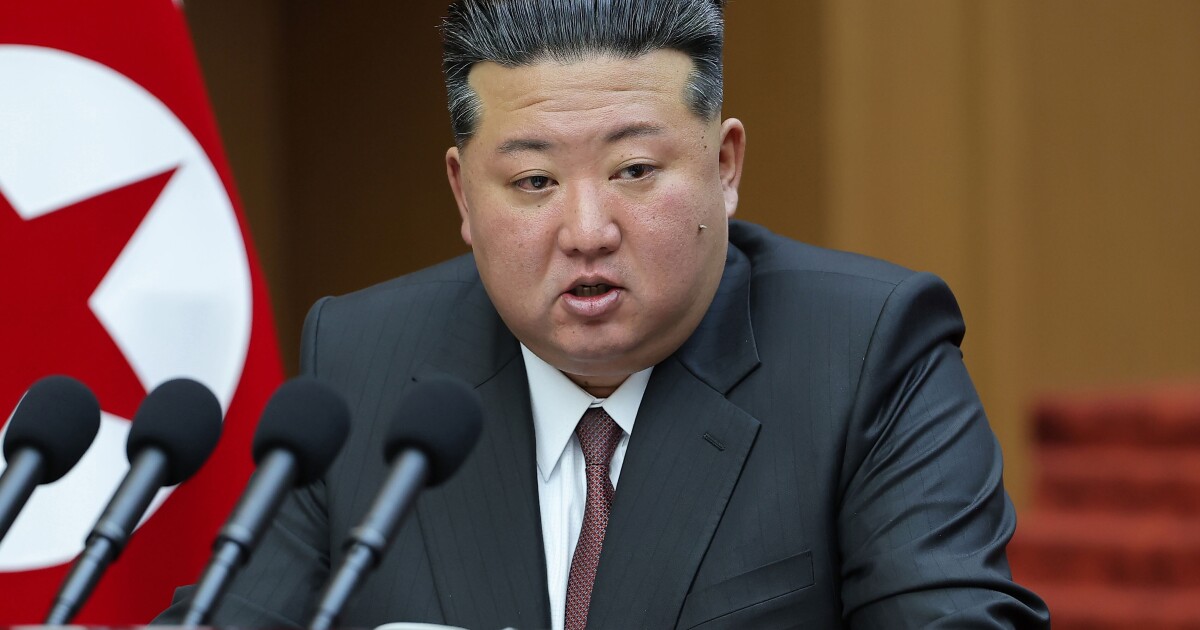 Kim belooft de nucleaire status van Noord-Korea ‘onomkeerbaar’ te versterken