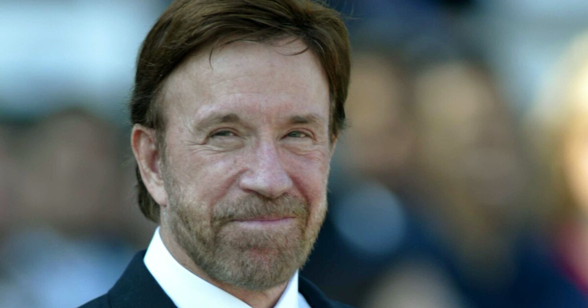 Martial arts-ster Chuck Norris sterft op 86-jarige leeftijd