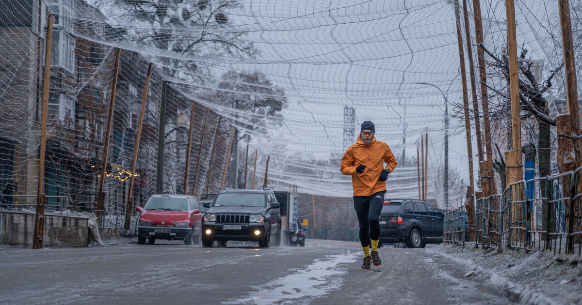 Oekraïne spant netten over steden terwijl moordende drones straten in oorlogsgebieden veranderen
